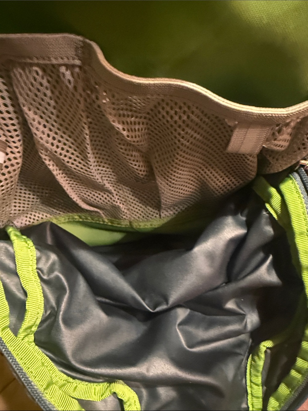 Osprey Manta AG 28L hiking backpack- pre-loved. - Picture 11 of 12
